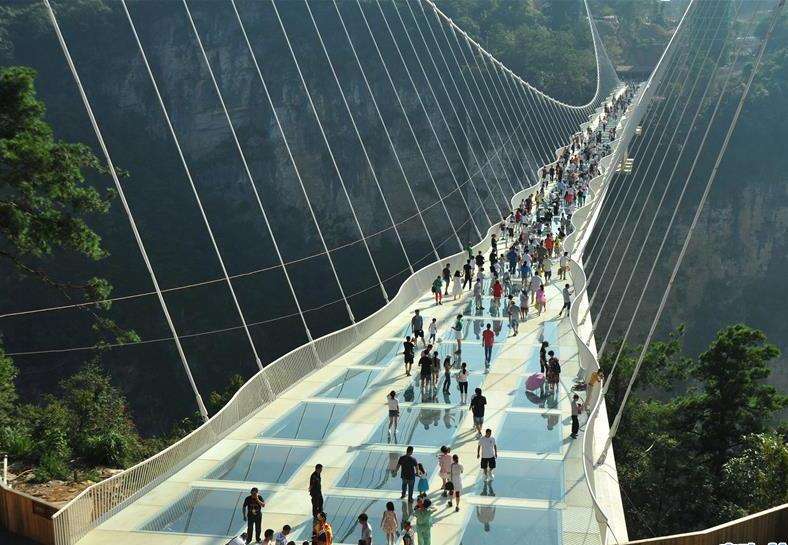 玻璃桥
